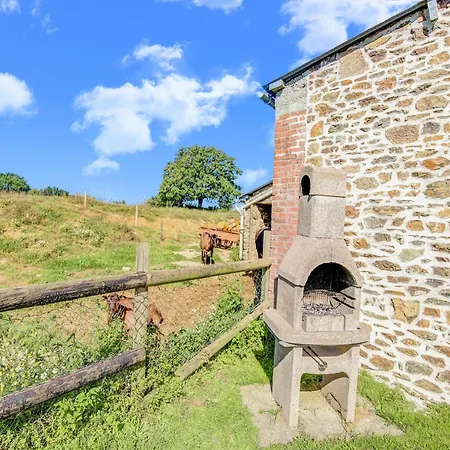 Holiday home With Garden In