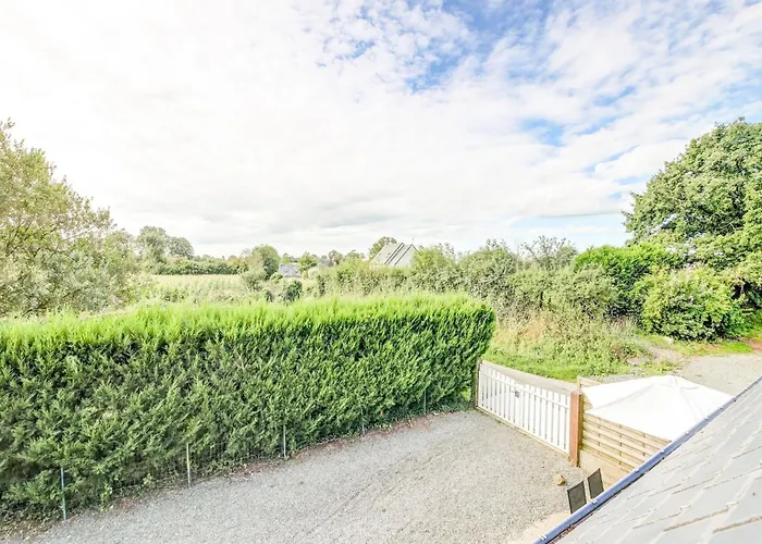 度假居 Family Country In Brainville